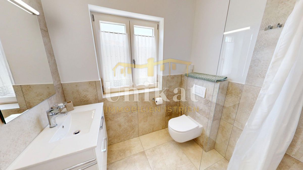 Casa vicino a Vižinada - giardino, piscina, 4 camere da letto